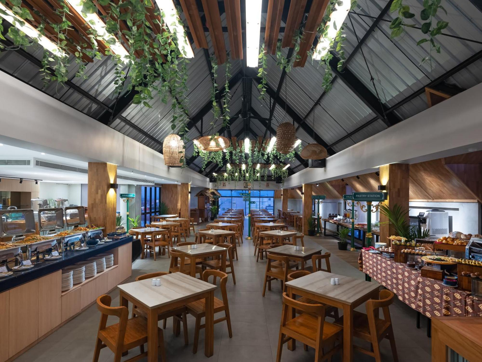 Aveta Hotel Malioboro Yogyakarta Luaran gambar
